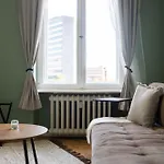 Jomi Stays, Brandenburgische Strasse 16 - Wohnen Beim Kurfuerstendamm Проживание в семье