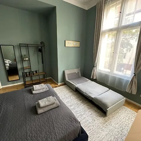Homestay szállás Jomi Stays, Brandenburgische Strasse 16 - Wohnen Beim Kurfuerstendamm