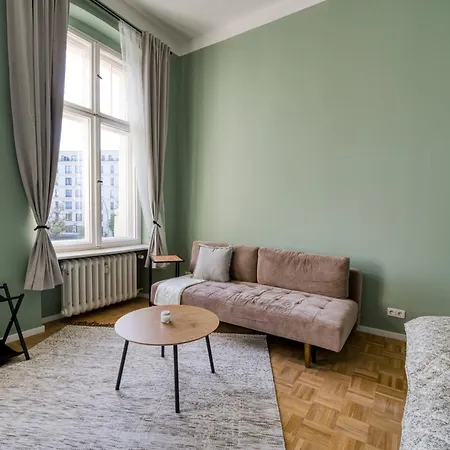 Jomi Stays, Brandenburgische Strasse 16 - Wohnen Beim Kurfuerstendamm Homestay szállás *
