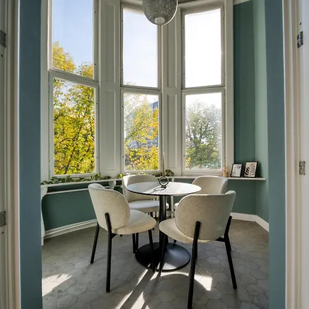 Jomi Stays, Brandenburgische Strasse 16 - Wohnen Beim Kurfuerstendamm Homestay szállás *