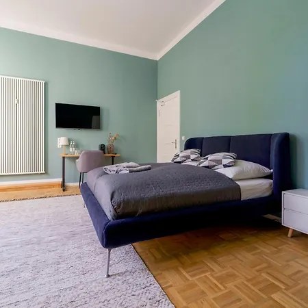 Jomi Stays, Brandenburgische Strasse 16 - Wohnen Beim Kurfuerstendamm Quarto em Acomodações Particulares Berlim