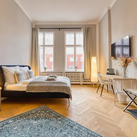 Jomi Stays, Brandenburgische Straße 16 - Wohnen Beim Kurfürstendamm