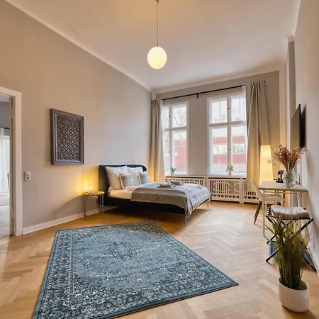 Jomi Stays, Brandenburgische Straße 16 - Wohnen Beim Kurfürstendamm * Berlín