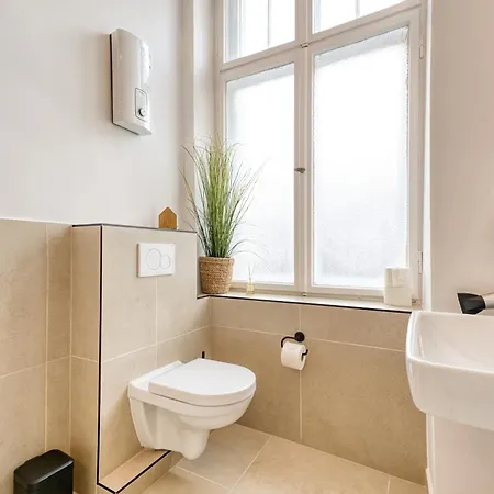 Habitación en casa particular Jomi Stays, Brandenburgische Straße 16 - Wohnen Beim Kurfürstendamm *