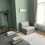 Jomi Stays, Brandenburgische Strasse 16 - Wohnen Beim Kurfuerstendamm בית אירוח ברלין