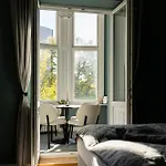 Jomi Stays, Brandenburgische Strasse 16 - Wohnen Beim Kurfuerstendamm בית אירוח ברלין