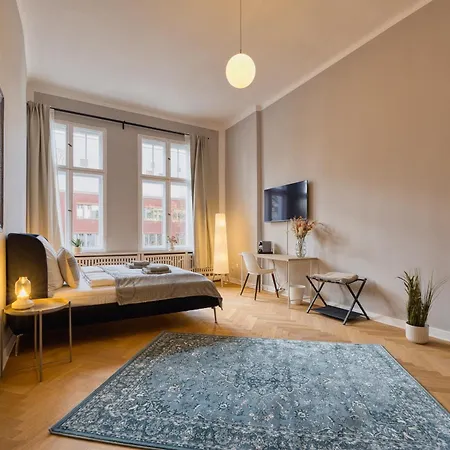 Jomi Stays, Brandenburgische Straße 16 - Wohnen Beim Kurfürstendamm Habitación en casa particular *