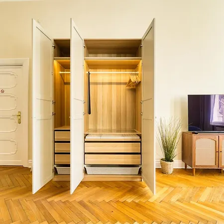 Jomi Stays, Brandenburgische Straße 16 - Wohnen Beim Kurfürstendamm Berlín