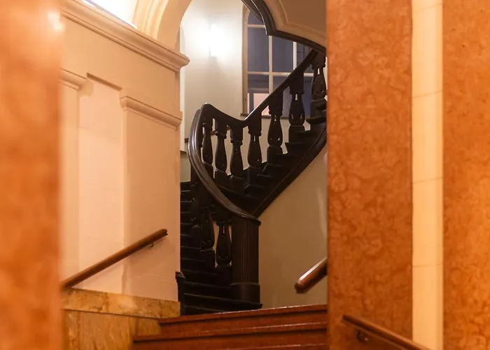 Jomi Stays, Brandenburgische Straße 16 - Wohnen Beim Kurfürstendamm Habitación en casa particular *