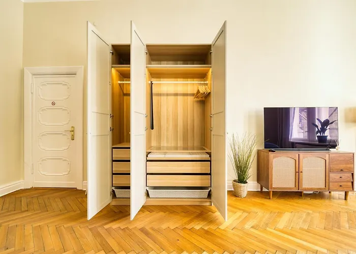 Jomi Stays, Brandenburgische Straße 16 - Wohnen Beim Kurfürstendamm Berlín