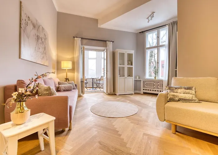 Jomi Stays, Brandenburgische Straße 16 - Wohnen Beim Kurfürstendamm *